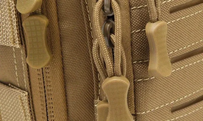 tactical-shoulder-bag-close